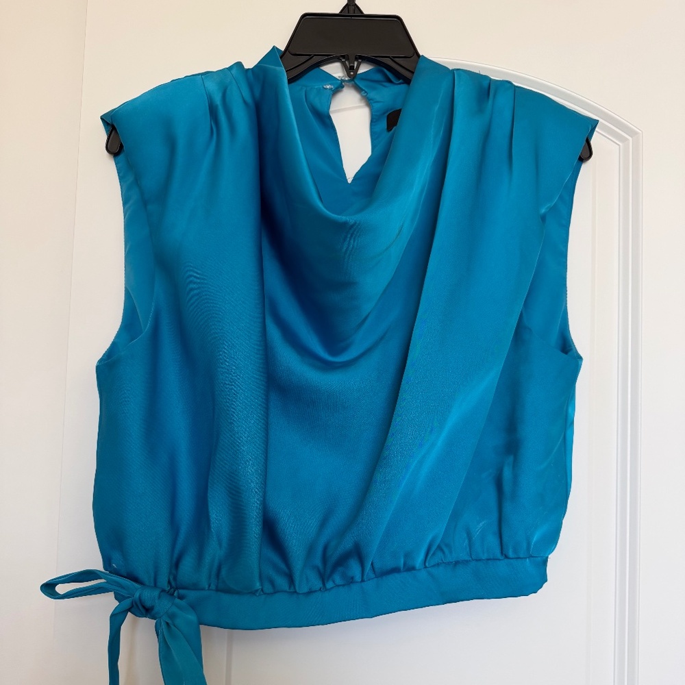 Blue top